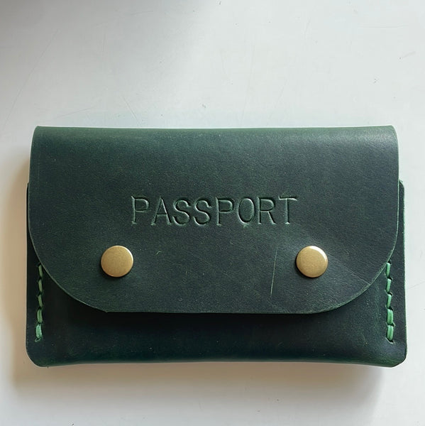 Pangaea Passport / Green